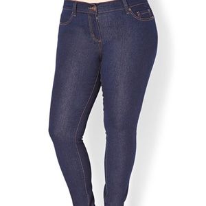Forever 21 Plus Skinny Jeans NWT
